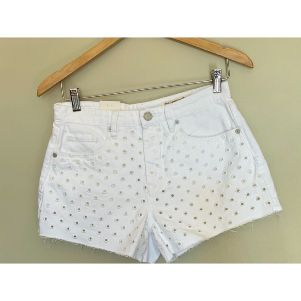 Blank NYC White Neutral Minimalist High-Rise Eyelet Shorts Size 27 NEW C42 - Picture 13 of 13
